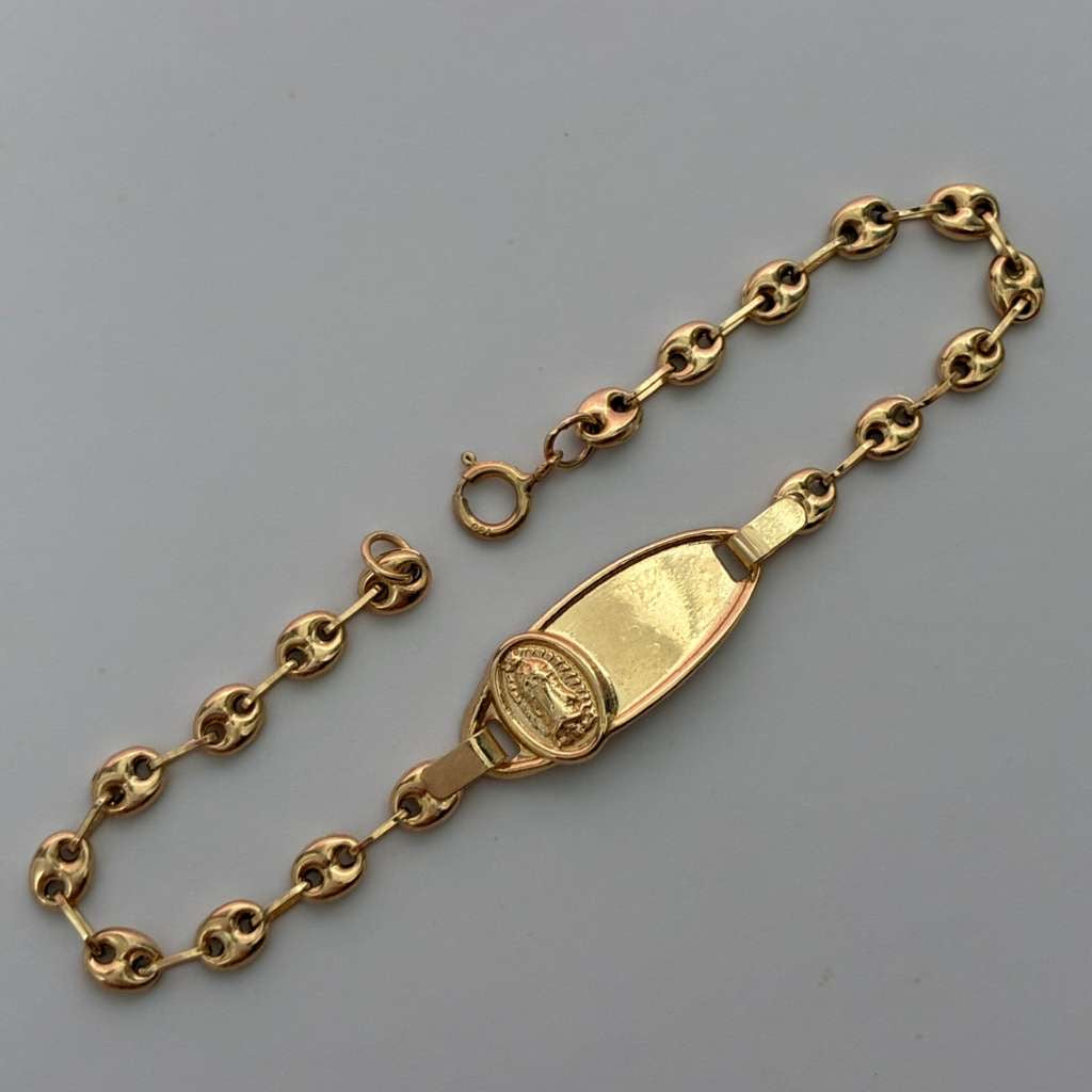 PULSERA PARA BEBE GRANO DE CAFE + PLACA LISA OVALADA VIRGEN DE GUADALUPE ORO AMARILLO COL ESP 18K 14CM - 1,54GR