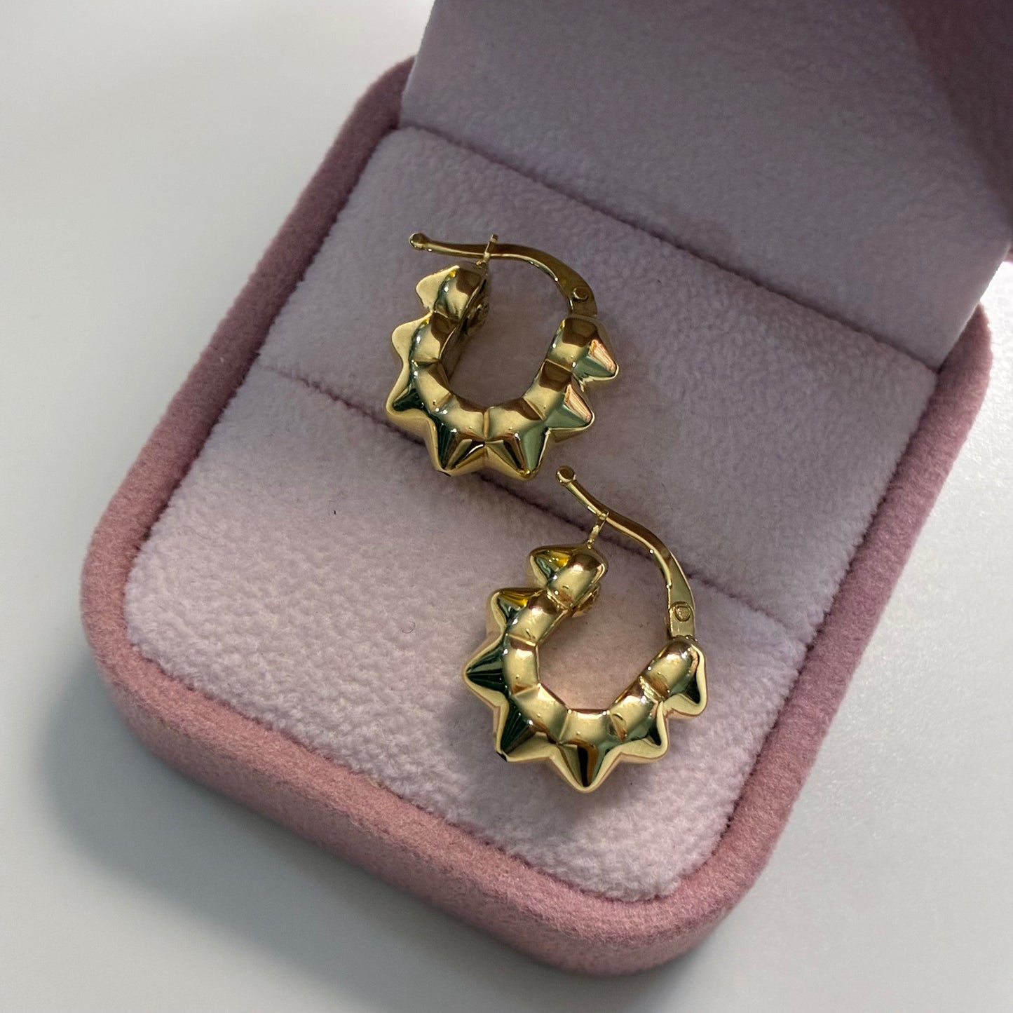 SQUARE POINTED HOOP EARRINGS 1.0CM YELLOW GOLD ITALY 18K - 2.21GR