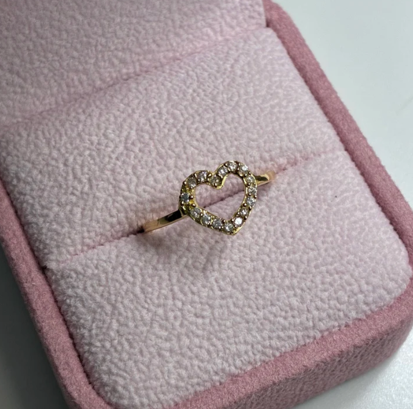 HEART SILHOUETTE RING WITH WHITE STONES YELLOW GOLD 18K SIZE 6.5 - 1.56GR