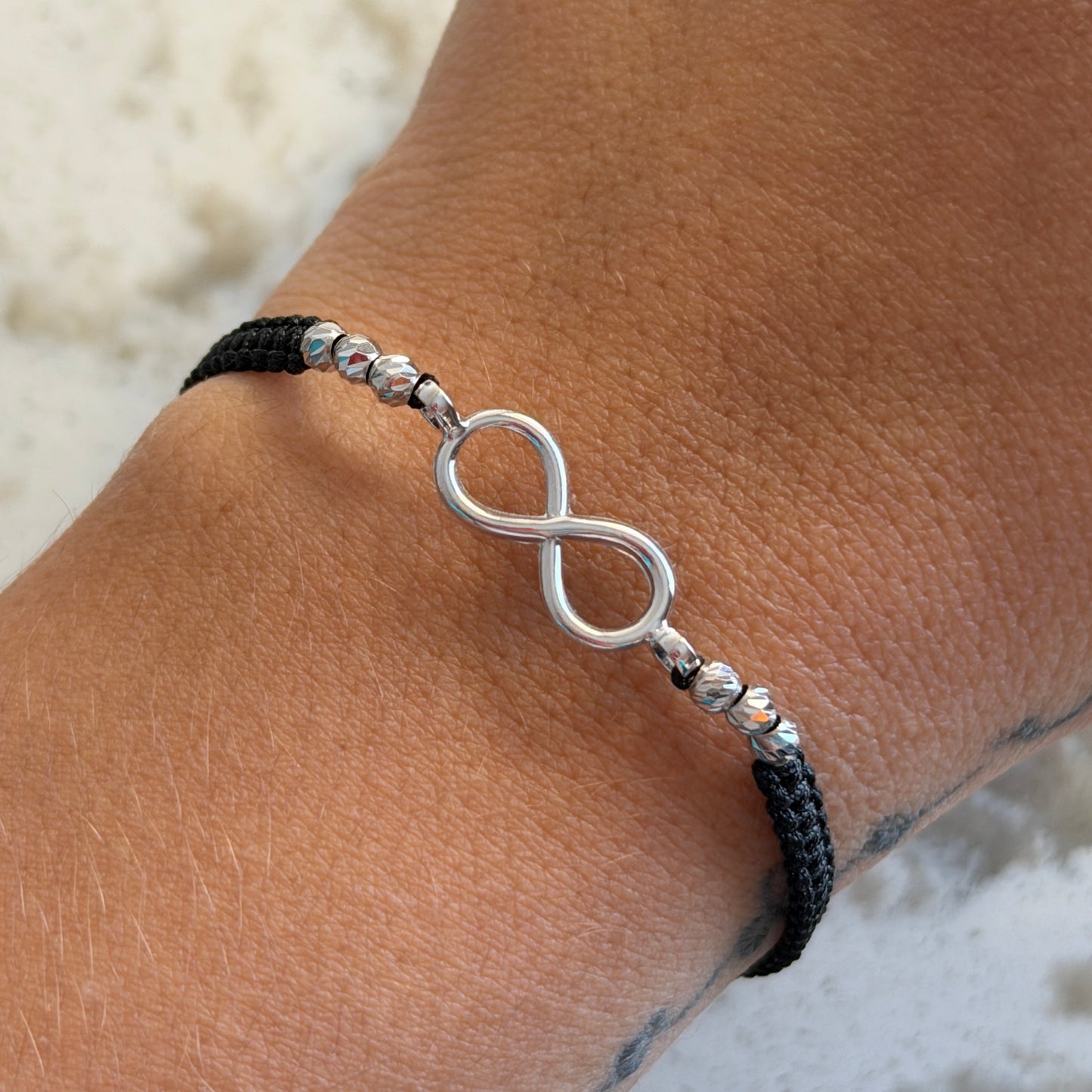 BLACK THREAD BRACELET INFINITY HARDWARE + 6 DIAMOND-CUT 3MM 18K WHITE GOLD BEADS - 0.76GR