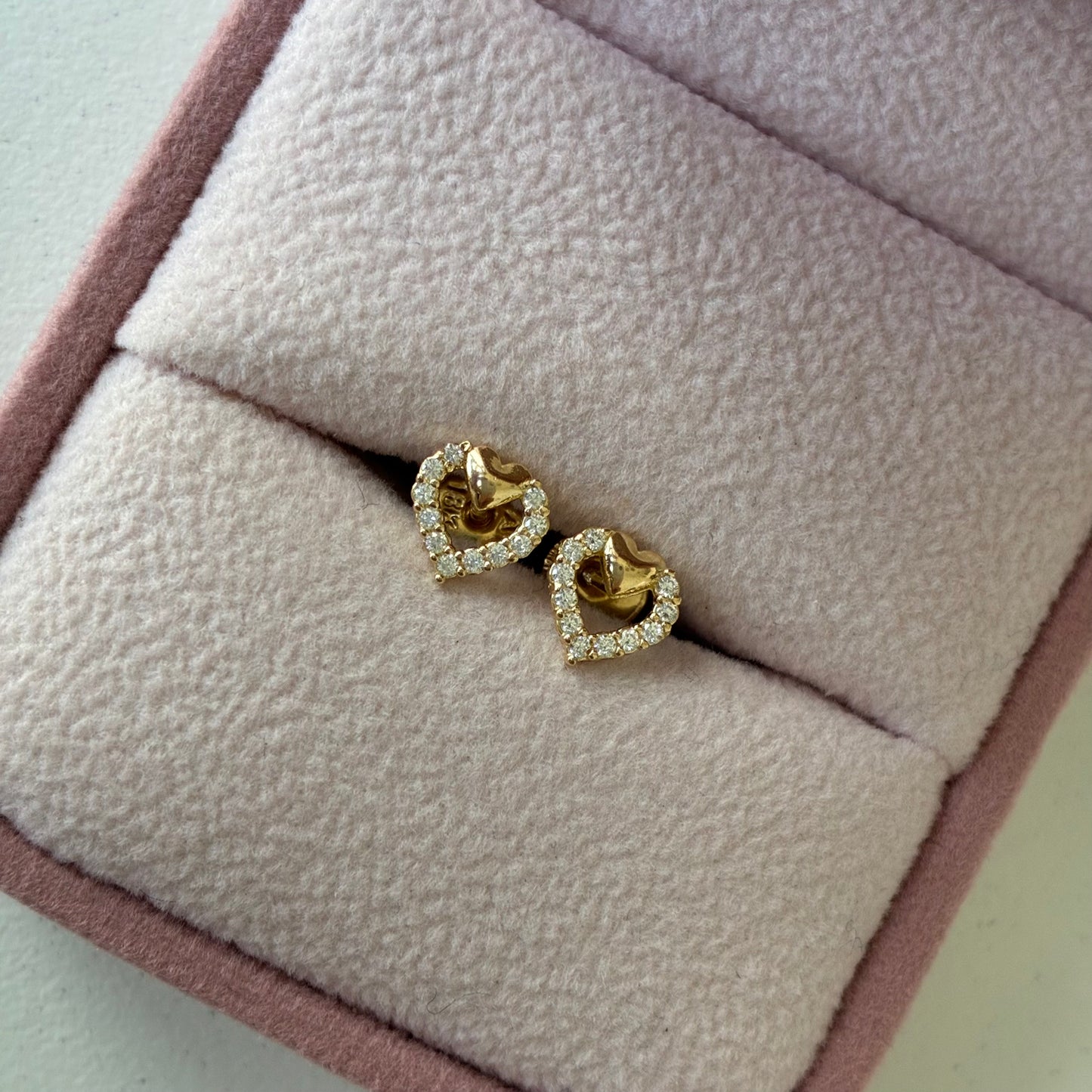 HEART-SHAPED WHITE STONES + PLAIN HEART 18K YELLOW GOLD - 0.77GR