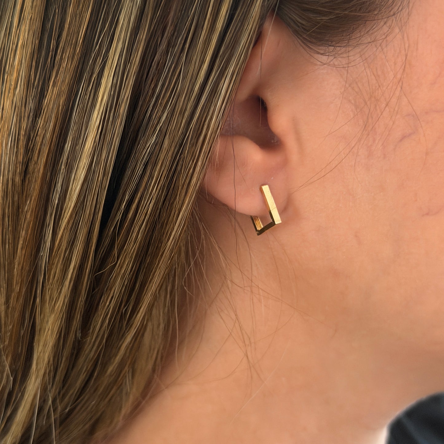 Square Clip-On Hoop Earrings 0.8cm Yellow Gold Italy 18K - 1.35g