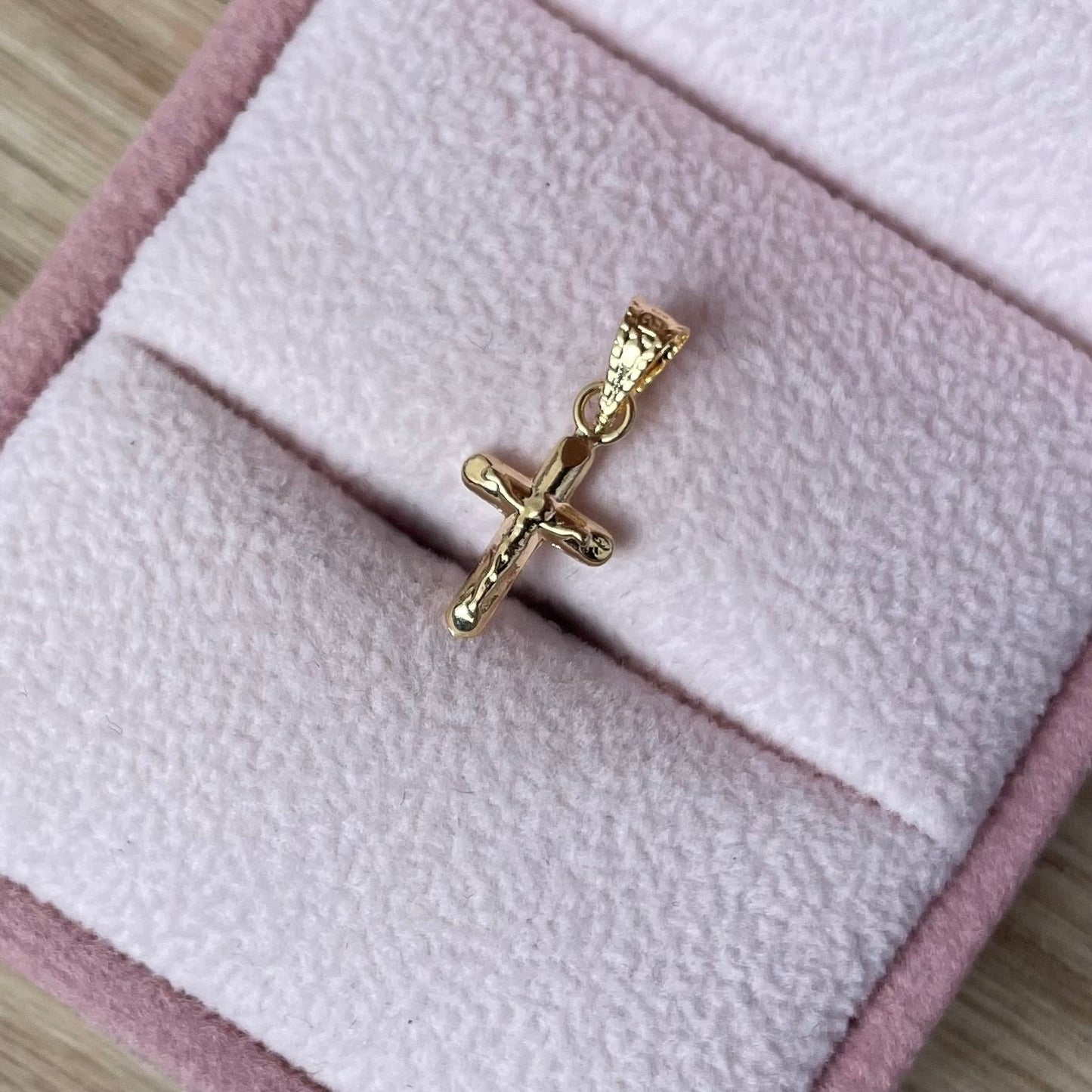 SMOOTH CROSS PENDANT WITH CHRIST 1.5CM YELLOW GOLD 18K - 0.24GR