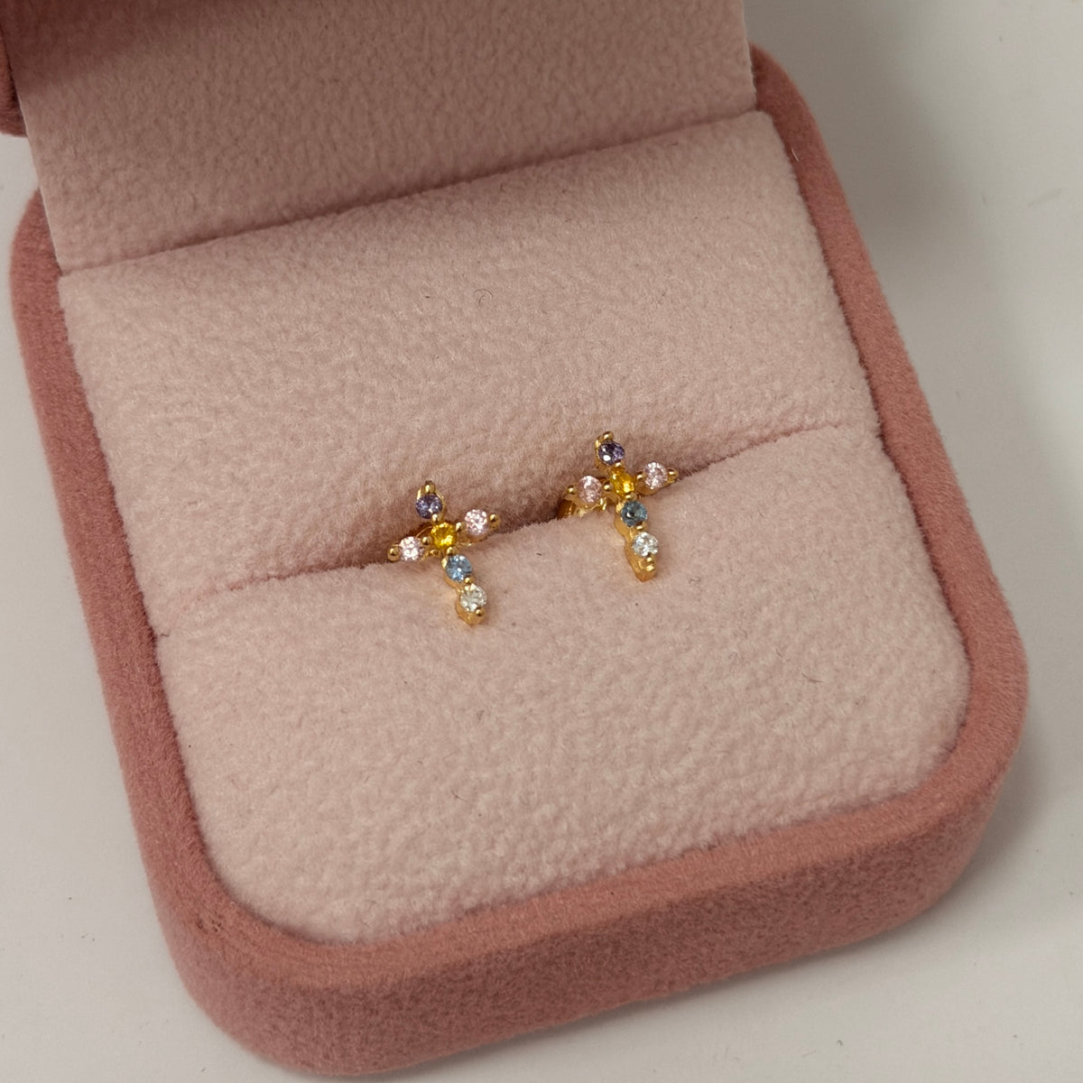 TOPOS CRUZ REDONDA LINEA PIEDRAS MULTICOLOR ORO AMARILLO COL 18K - 0,93GR