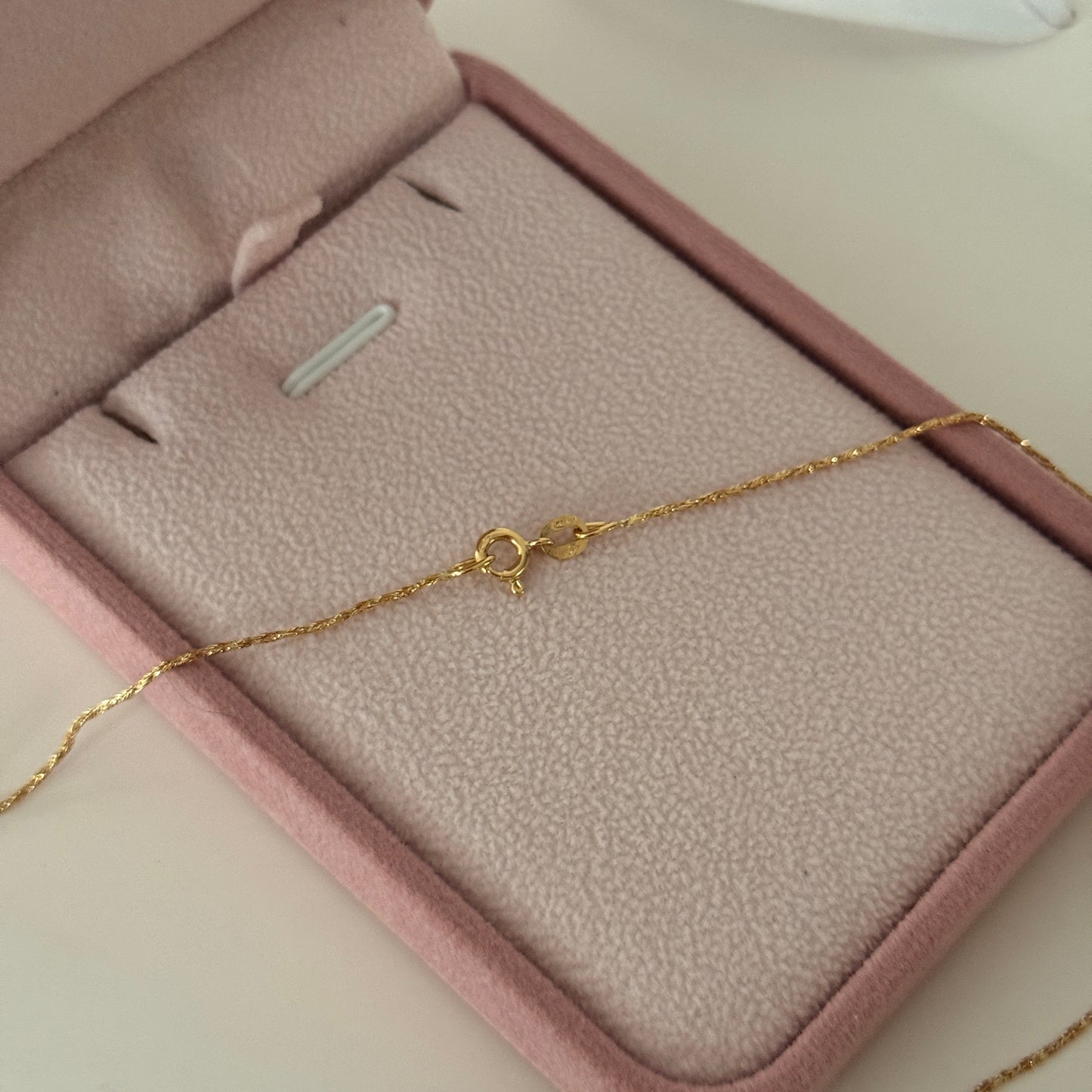 1MM TWISTED TAIL CHAIN 18K YELLOW GOLD ITALY 60CM 2.47GR