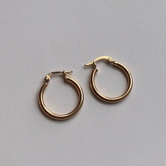 CANDONGAS LISAS REDONDAS 1.5CM ORO AMARILLO 18K - 1,21GR