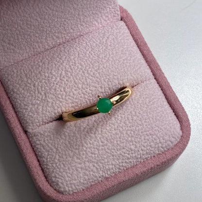 PLAIN TINY SOLITAIRE RING + NATURAL EMERALD 4.5MM 18K YELLOW GOLD SIZE 11 - 1.69GR