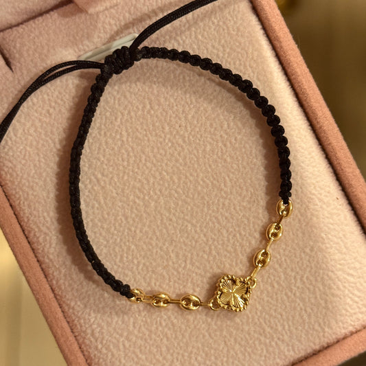 BLACK THREAD BRACELET WITH DIAMONDS CLOVER PENDANT 4.5CM + 3M 18K YELLOW GOLD COFFEE BEAN - 1.3GR