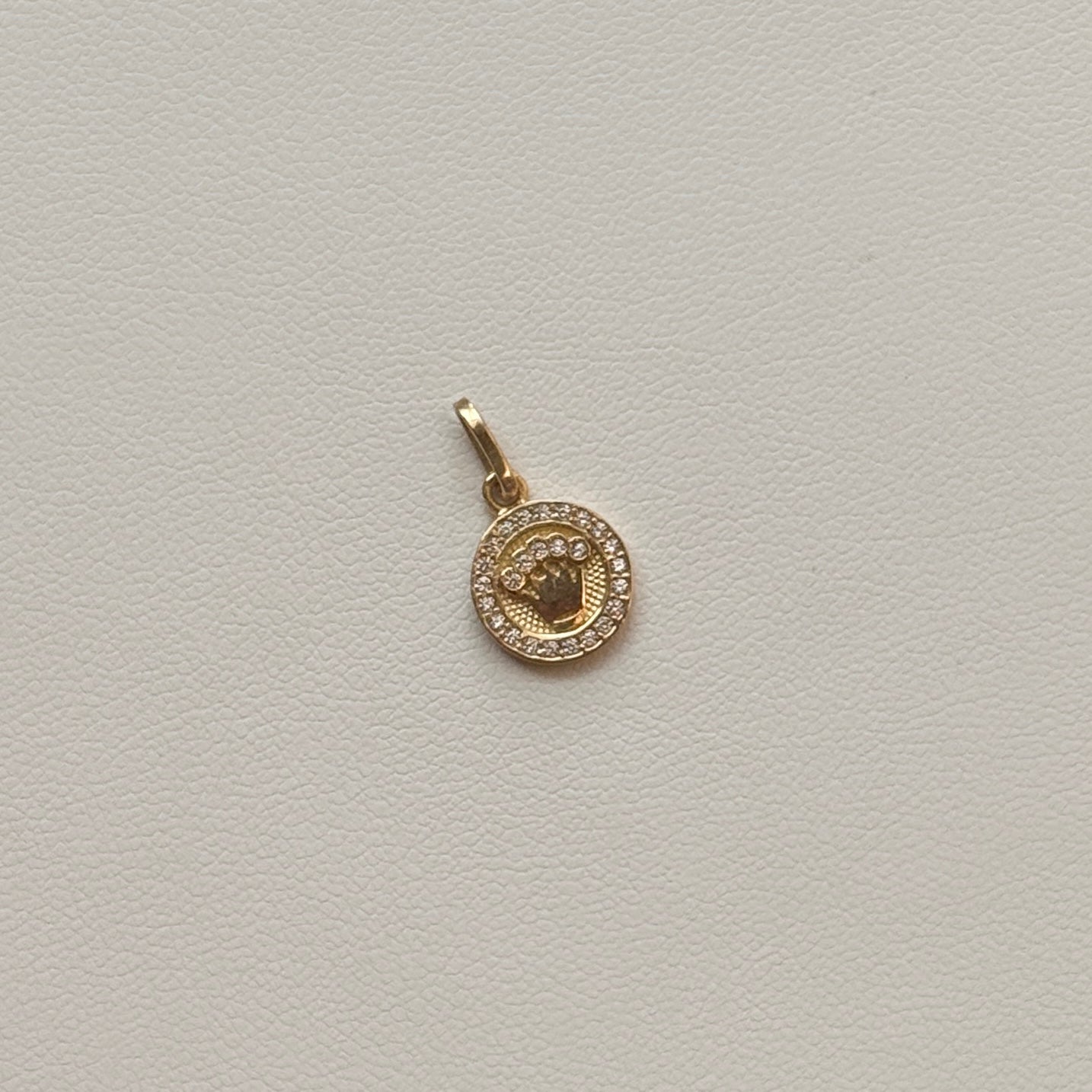 WHITE ZIRCON CROWN PENDANT 1.7CM 18K YELLOW GOLD - 1.15GR