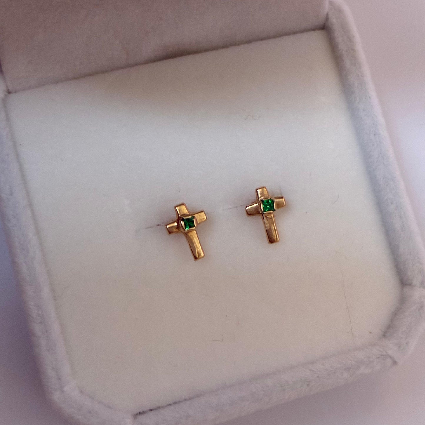STUDS CROSS PLAIN GREEN STONE YELLOW GOLD COL 18K - 0.63GR
