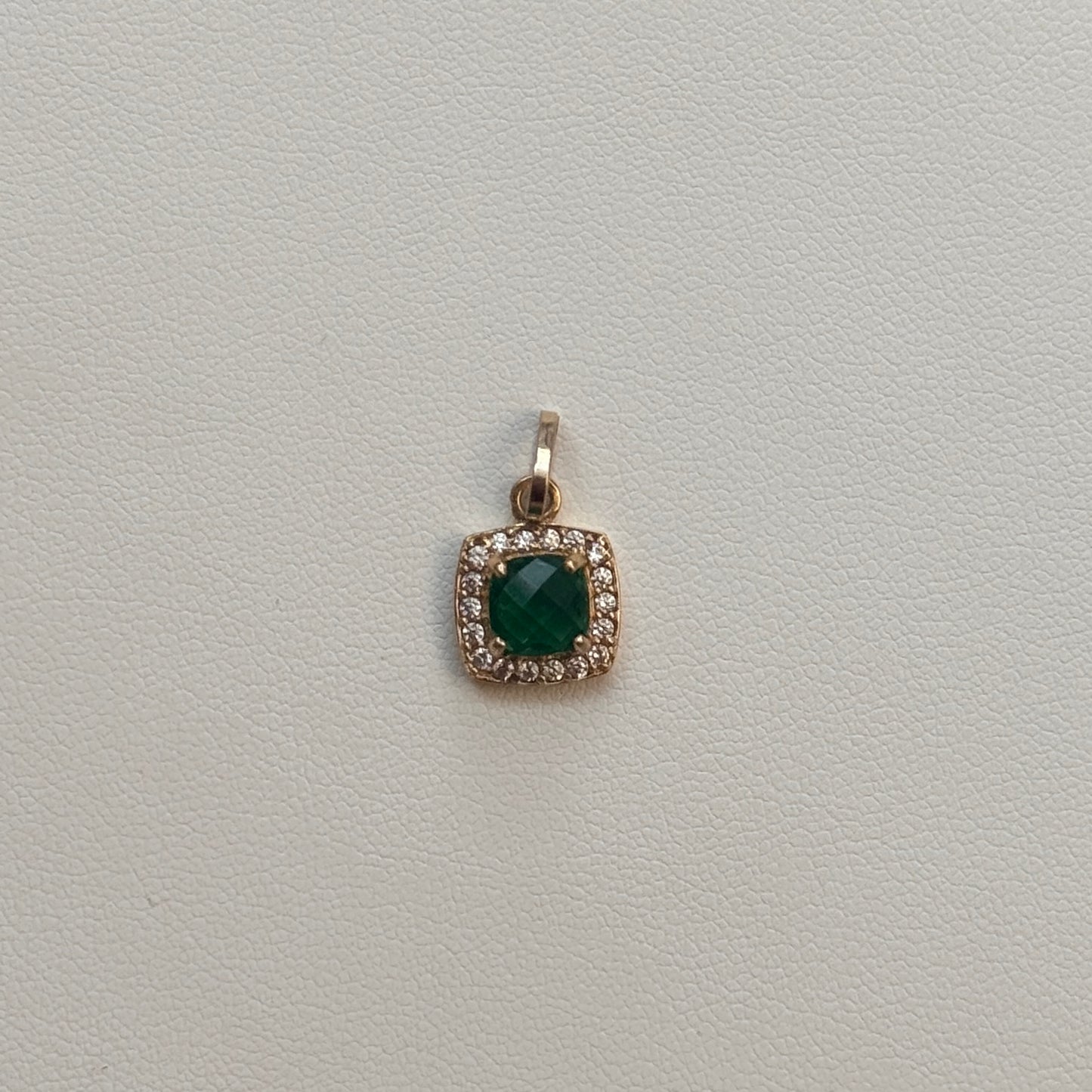 SQUARE PENDANT GREEN AND WHITE ZIRCON 1.6CM 18K YELLOW GOLD - 1.36GR