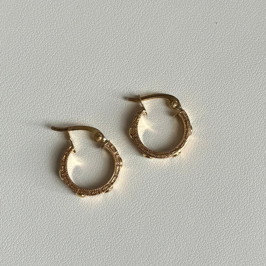 CANDONGAS ESCARCHADAS + TORNILLOS 1.1CM ORO AMARILLO 18K - 1,46GR