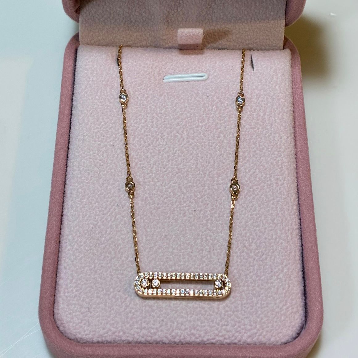 CADENA MINI ROLON + DIJE PLACA CON PIEDRAS BLANCAS ORO AMARILLO ITALY ESP 18K 45CM - 4,6GR