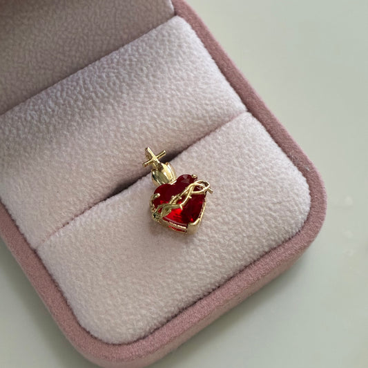 SACRED HEART PENDANT WITH RED STONE 1.6CM 18K YELLOW GOLD - 1.74GR