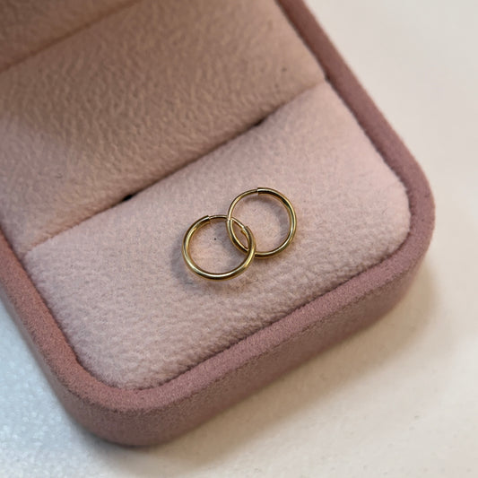 UNMISSABLE PLAIN HOOP EARRINGS 0.8CM 18K YELLOW GOLD - 0.37GR