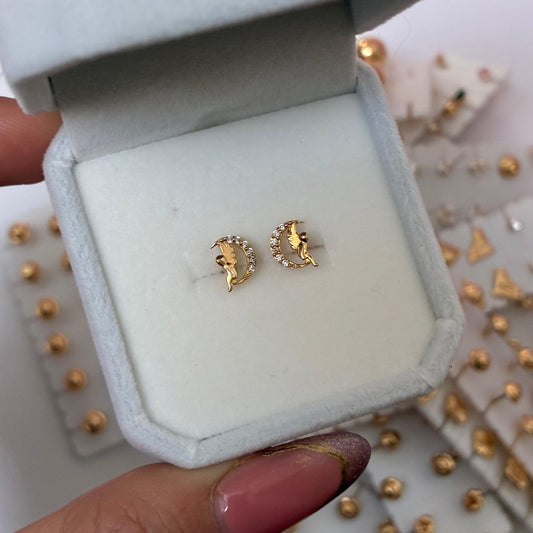 MOON STUDS WITH LITTLE ANGEL WITH WHITE STONES YELLOW GOLD COL 18K - 0.92GR