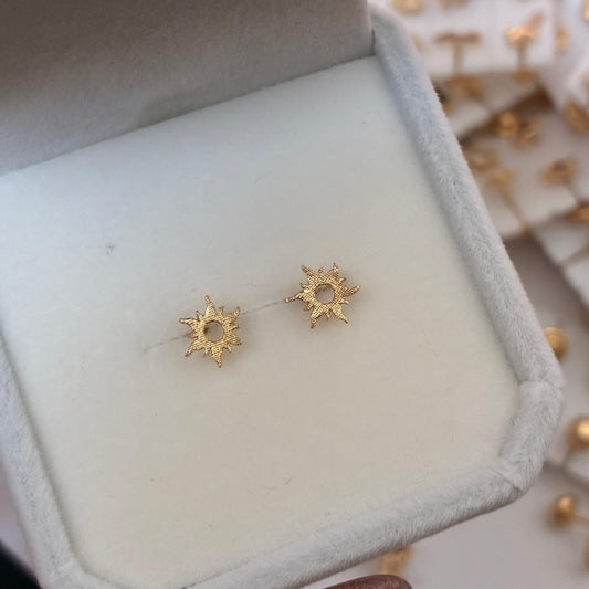 DIAMOND SUNSHADE STUDS YELLOW GOLD COL 18K - 0.63GR