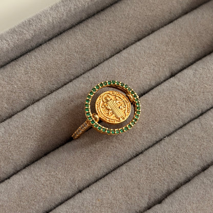ANILLO SAN BENITO + CIRCULO PIEDRAS BLANCAS Y VERDES ORO AMARILLO COL 18K TALLA 7 - 3,45GR
