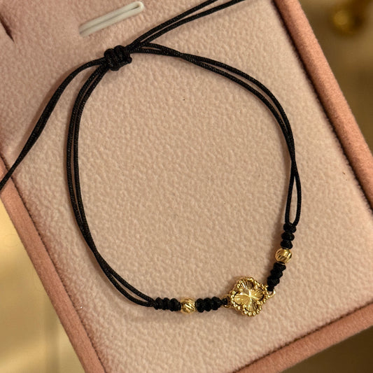 BLACK THREAD BRACELET WITH DIAMOND CLOVER + 2 SMOOTH BALLS 4M 18K YELLOW GOLD - 1.0GR