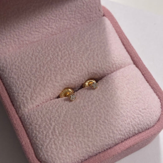 WHITE STONE STUDS 2MM 18K YELLOW GOLD - 0.43GR