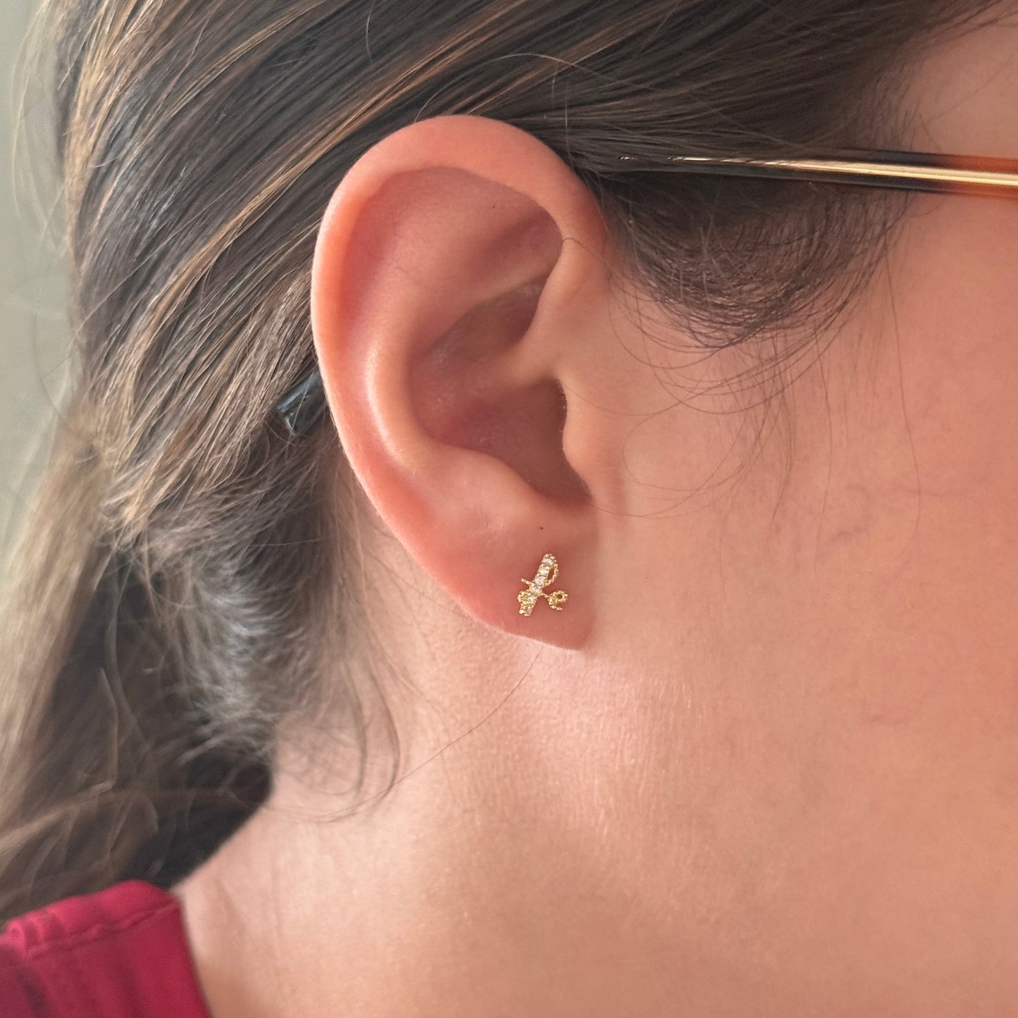 EARRINGS WORD "FE" WHITE ZIRCONS 18K YELLOW GOLD - 0.71GR