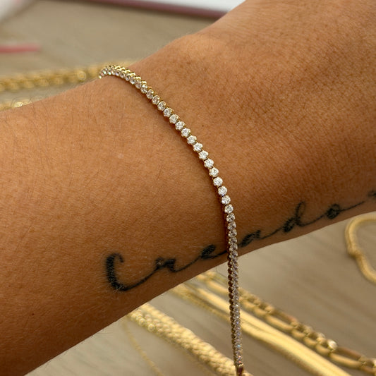 Tennis bracelet with 2.1mm white stones, 18K yellow gold, Italy - 16cm to 18cm, 3.24g