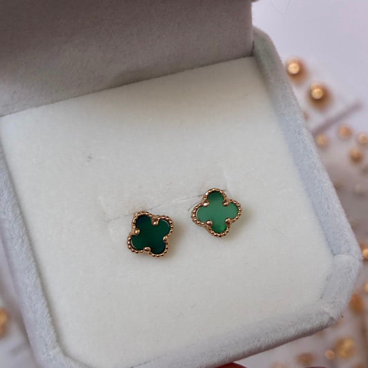 8MM CLOVER STONES WITH GREEN STONE AND YELLOW GOLD COLOUR 18K - 1.45GR