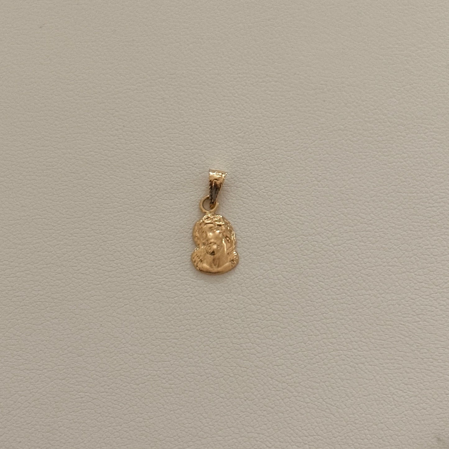 DIJE ROSTRO DE JESUS 1,5CM ORO AMARILLO 18K - 0,38GR