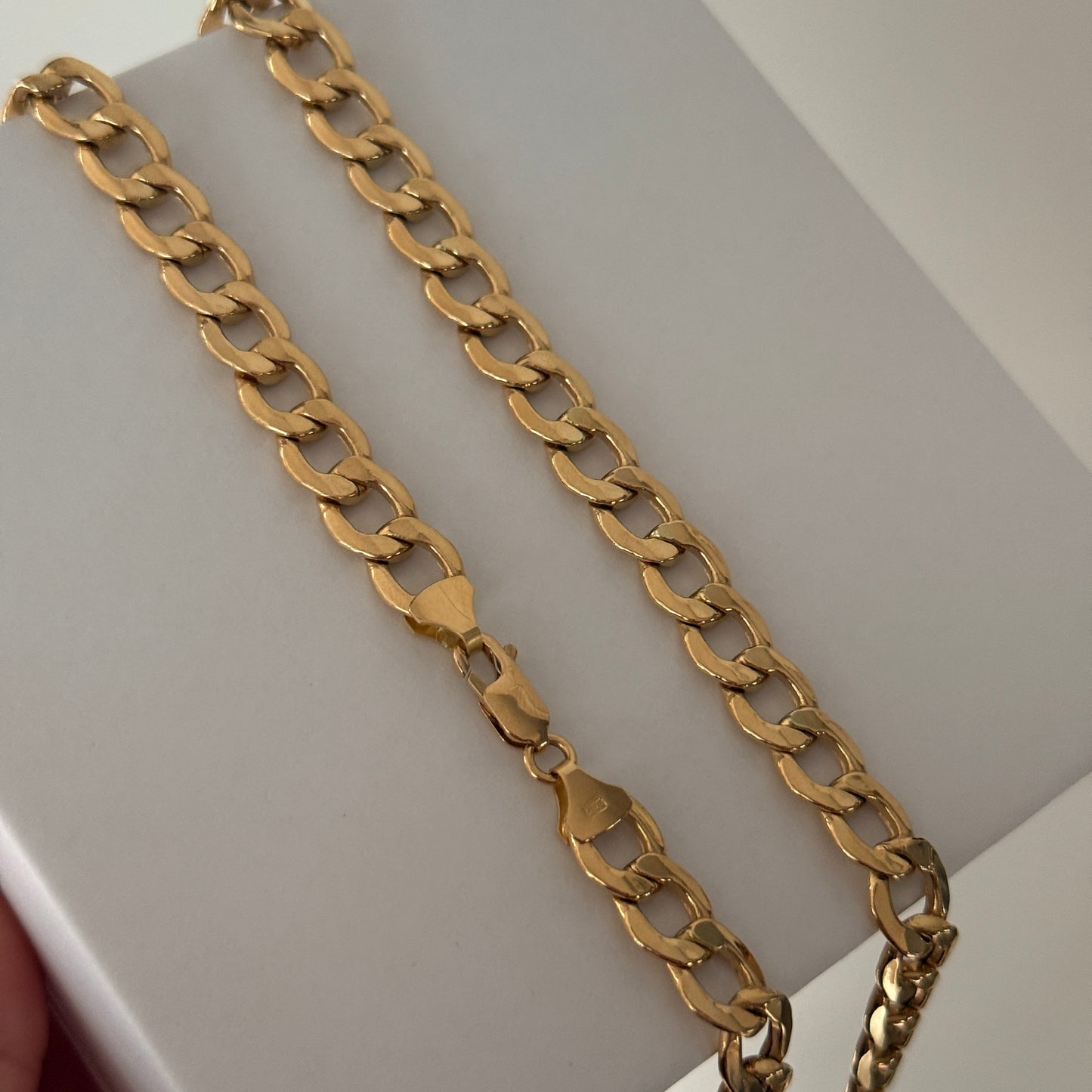 7.5MM HAMMERED CUBAN CHAIN 18K YELLOW GOLD ITALY 60CM - 14.06GR