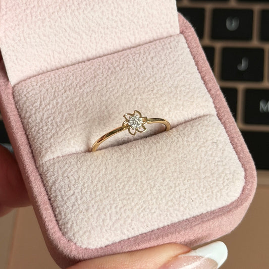 ANILLO FLOR 6 PETALOS + 0,032CTS DIAMANTES NATURALES ORO AMARILLO ITALY 18K TALLA 7 - 0,76GR