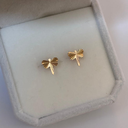 DIAMOND-CUT HUMMINGBIRD STUDS IN 18K YELLOW GOLD - 0.66GR