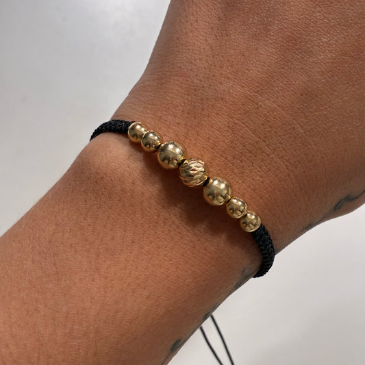 WOVEN BRACELET BLACK THREAD 7 BEADS (7M/5M) 18K YELLOW GOLD - 1.3GR