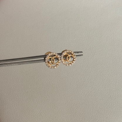 TOPOS DOBLE C CIRCONES BLANCOS ORO AMARILLO 18K - 1,0GR