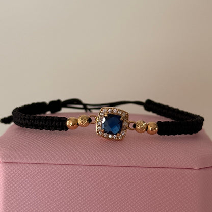 BLACK THREAD BRACELET WITH SQUARE BLUE - WHITE ZIRCON HARDWARE + 4 18K YELLOW GOLD 4M BALLS - 1.72GR