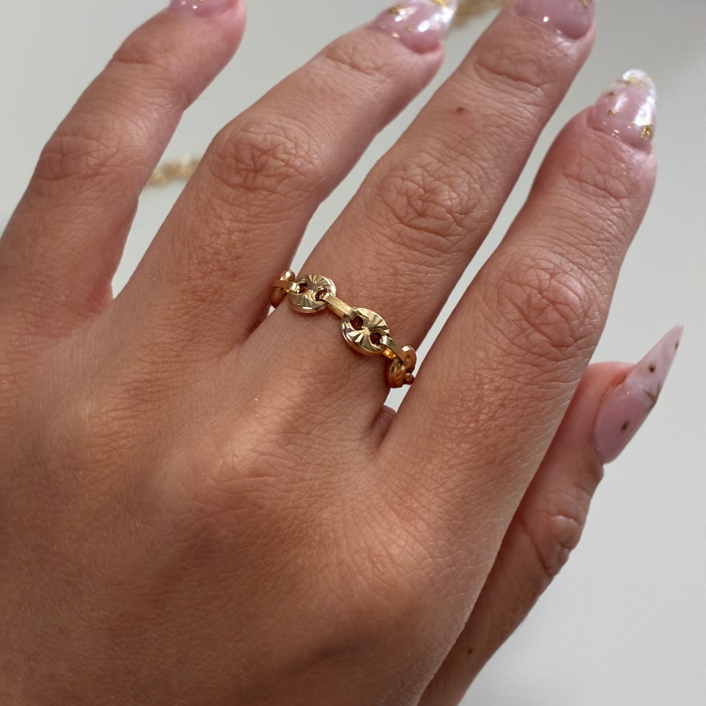 DIAMOND COFFEE BEAN RING 5MM 18K YELLOW GOLD SIZE 5.5 TO 6.5 - 1.3GR