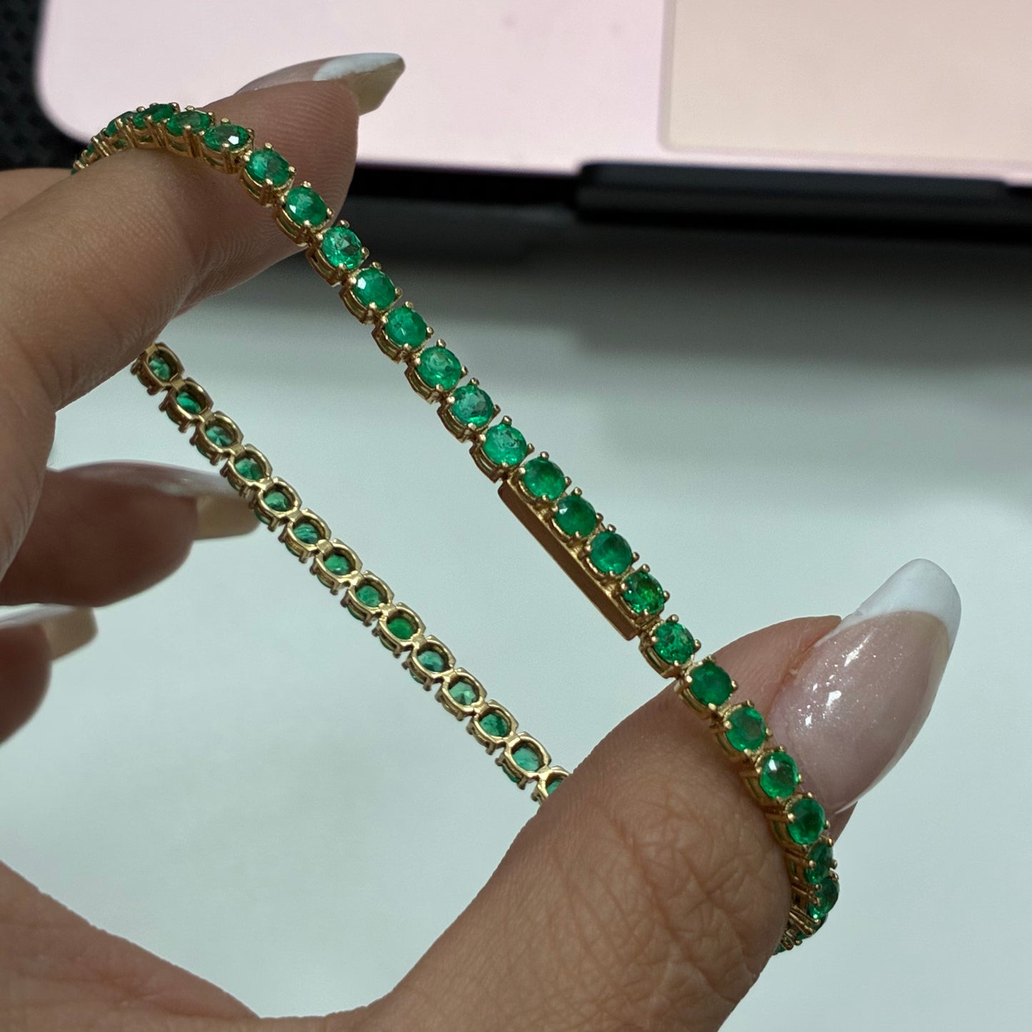 TENNIS BRACELET 3MM NATURAL EMERALDS 4.50CTS 18K YELLOW GOLD 18.5CM - 8.63GR