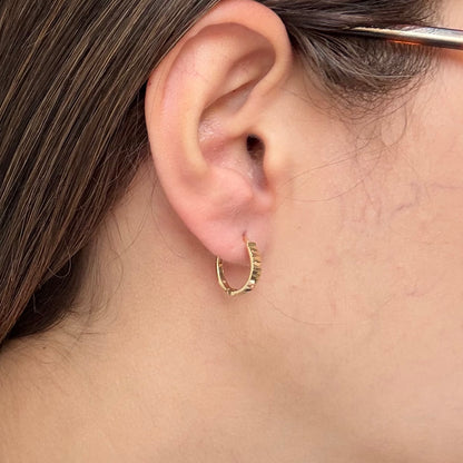 CANDONGAS PYRAMIDAL DIAMOND CLIP 1.1CM YELLOW GOLD ITALY ESP 18K - 1.84GR