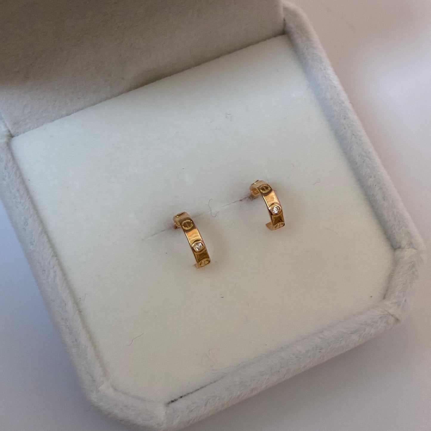 TOPOS ESTILO CANDONGA SELLO LOVE 7MM ORO AMARILLO COL 18K - 0,74GR