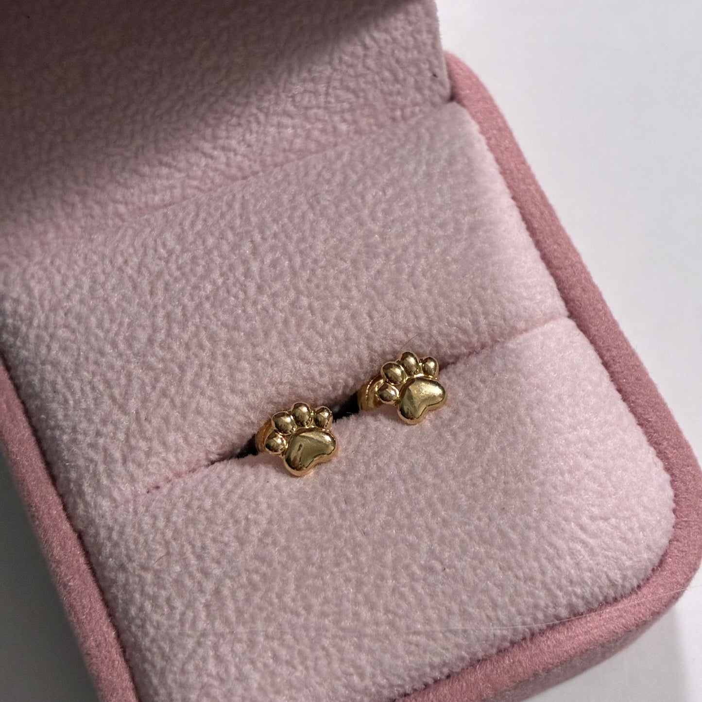 18K YELLOW GOLD DOG PAW PRINTS - 0.65GR