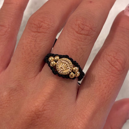 BLACK THREAD RING WITH CROWN CHARM + 6 SMOOTH BEADS 18K YELLOW GOLD - ADJUSTABLE SIZE 0.5GR