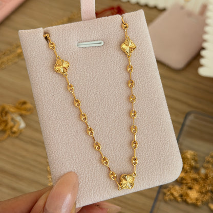 SMOOTH COFFEE BEAN CHAIN 3MM + 3 DIAMOND-CUT CLOVER CHARMS YELLOW GOLD COL 18K 45CM - 4.89GR