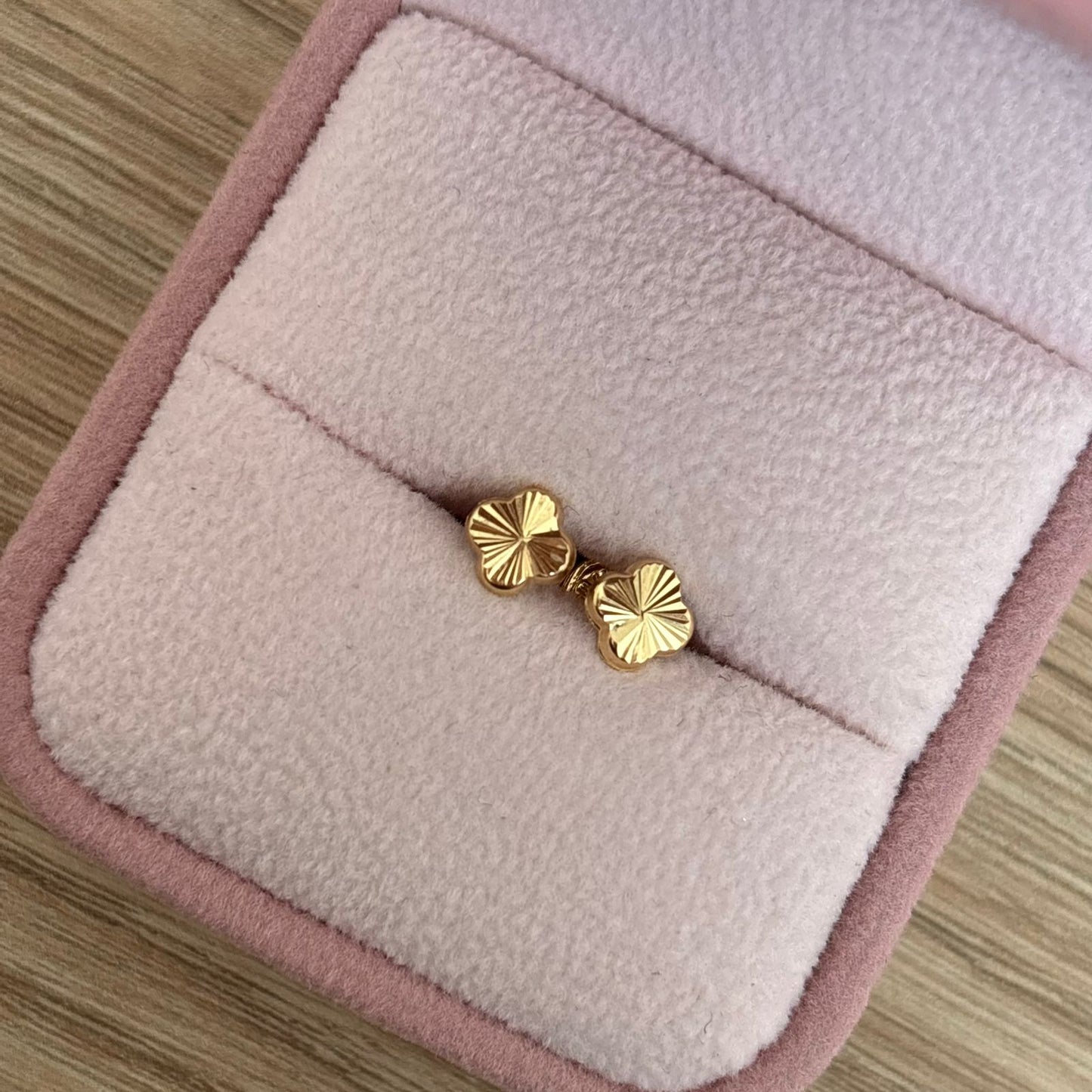 TOPOS TREBOL DIAMANTADO 5MM ORO AMARILLO COL 18K - 0,57GR
