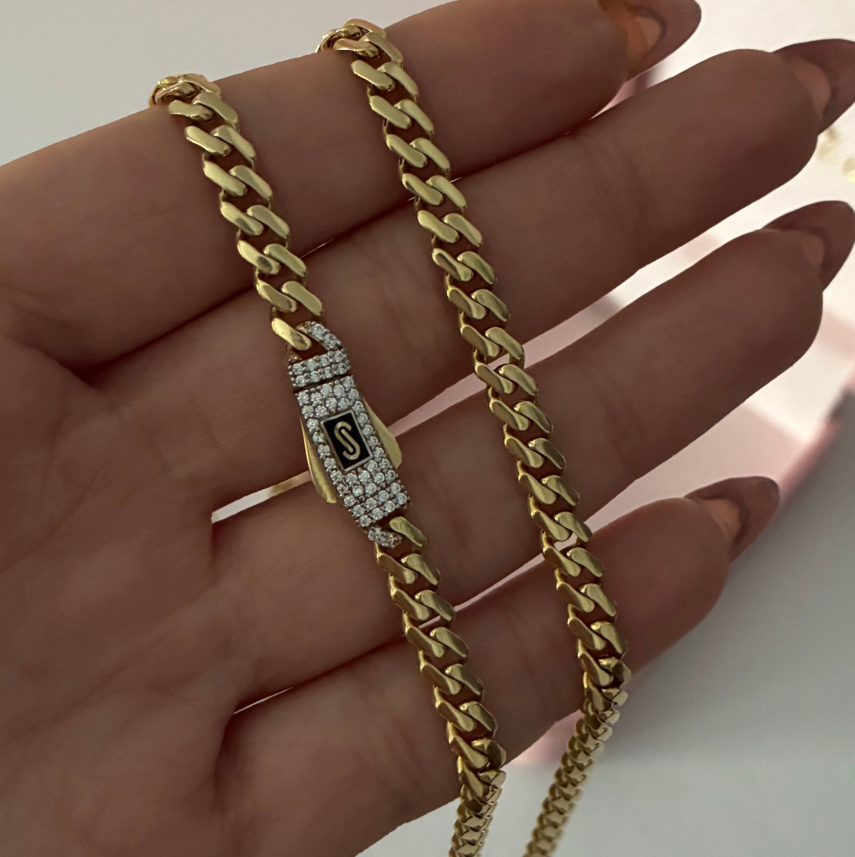 CADENA CUBANA MONACO LISA + BROCHE PIEDRAS BLANCAS 5MM ORO AMARILLO ITALY ESP 18K 60CM - 18,46GR