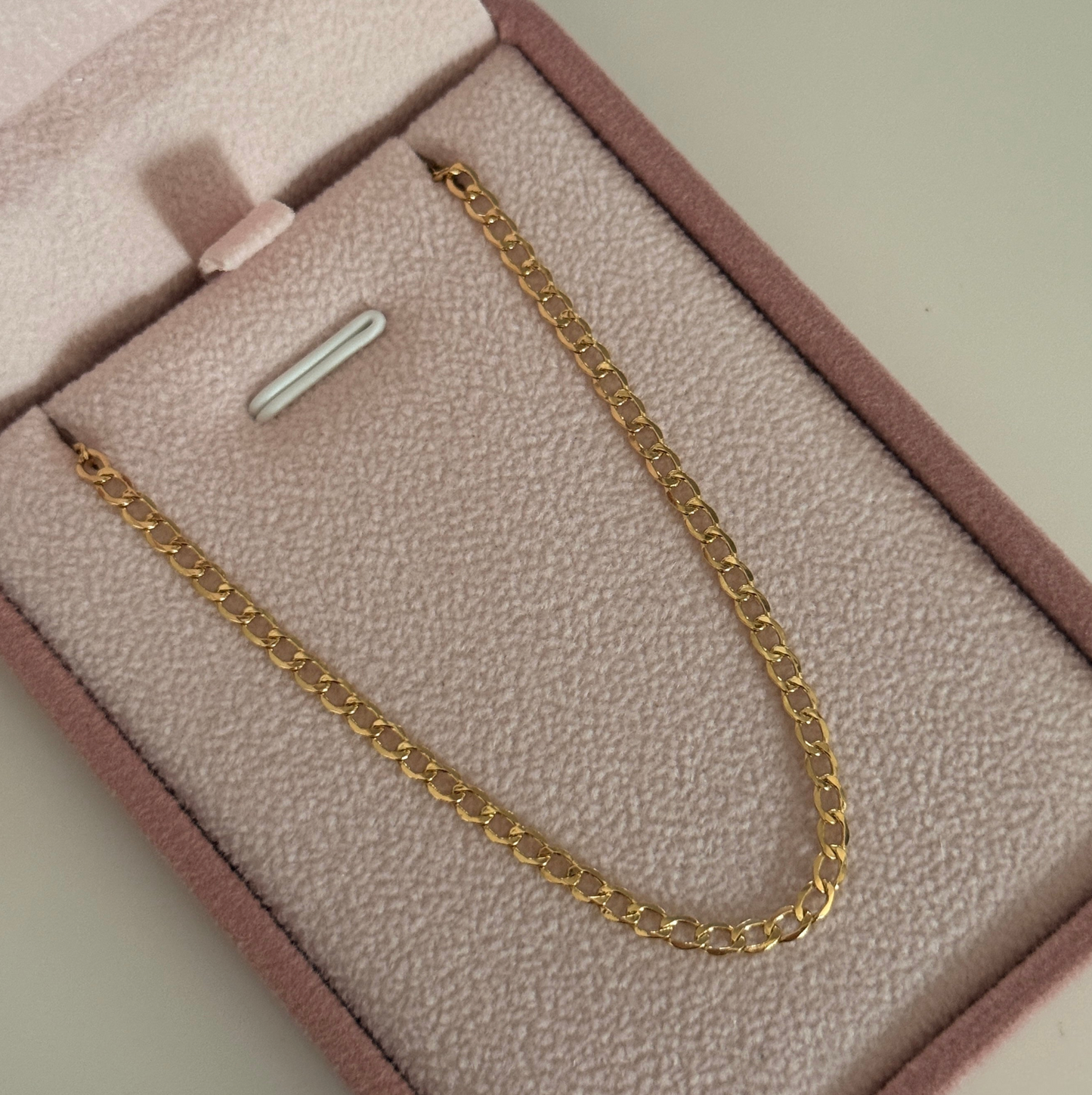 CADENA CUBANA MARTILLADA 2.5MM ORO AMARILLO ITALY 18K 45CM - 2,45GR