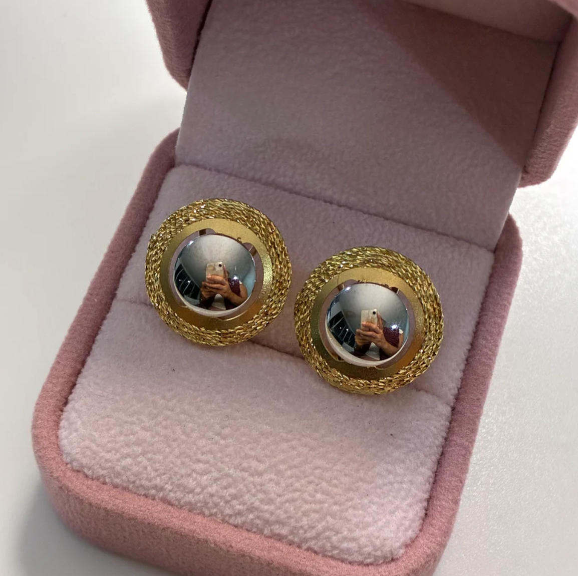 DIAMOND-CUT SHELL STYLE HOOP EARRINGS WHITE AND YELLOW GOLD ITALY 18K - 4.26GR