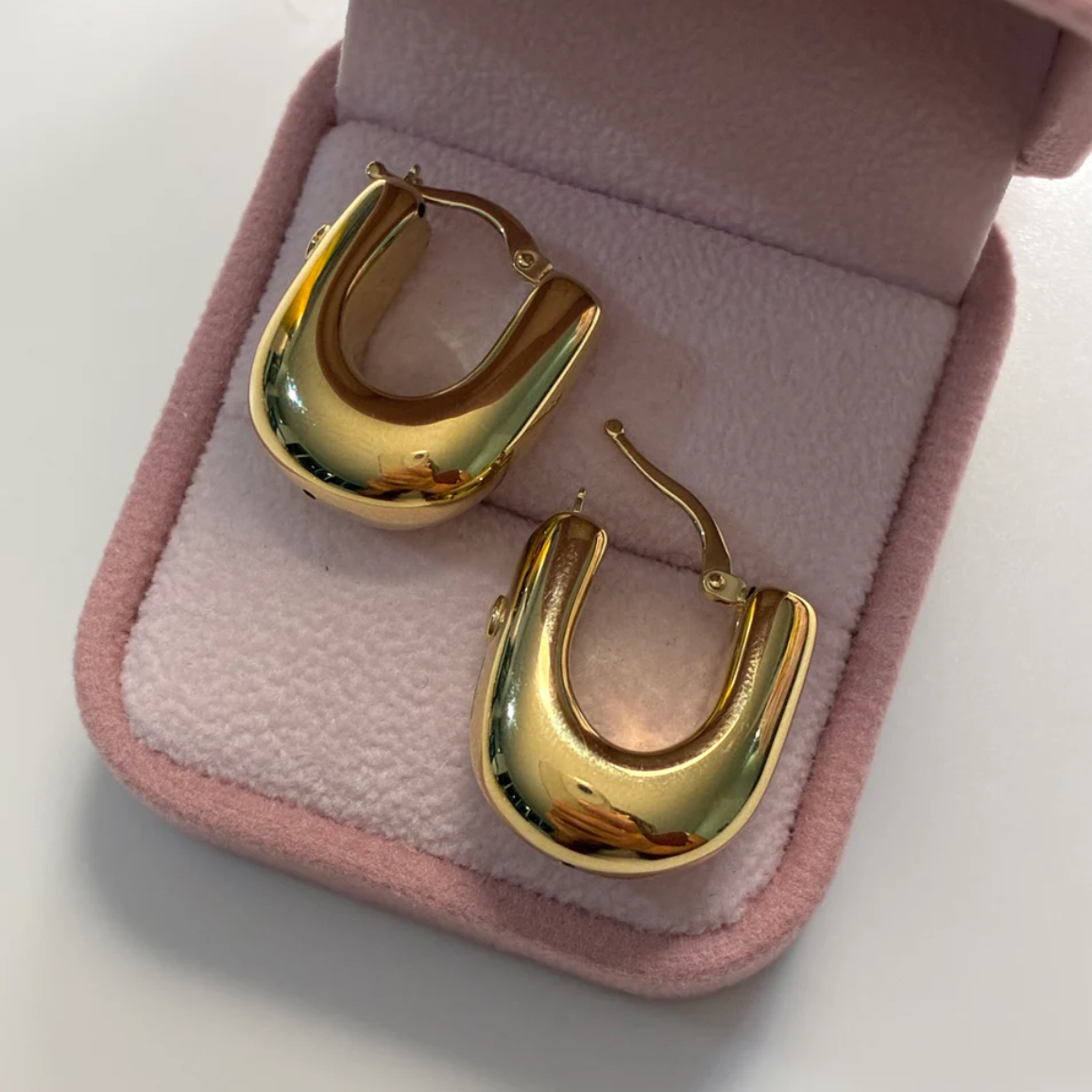1.2CM SQUARE CONCH SHELL STYLE HOOP EARRINGS YELLOW GOLD ITALY 18K - 4.31GR