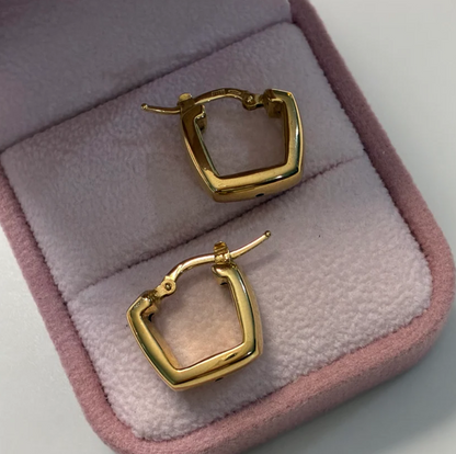 CANDONGAS CUADRADAS LISAS 1.0CM ORO AMARILLO ITALY 18K - 2,31GR