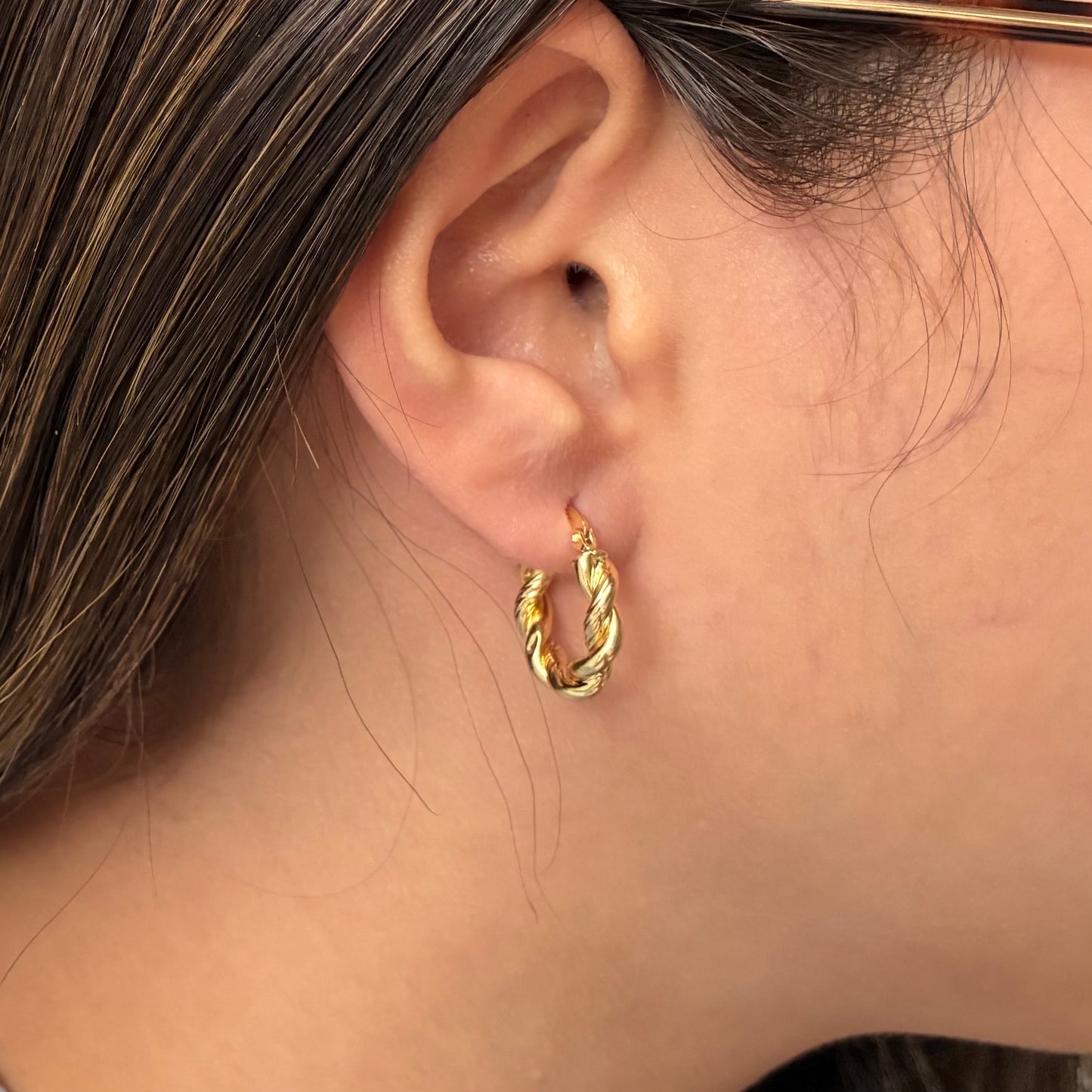 CANDONGAS TRENZADA LISA Y RAYADA 1.3CM ORO AMARILLO 18K - 2.15GR