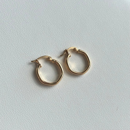 CANDONGA HEXAGONAL LISA 1.1CM ORO AMARILLO 18K. 1,17GR