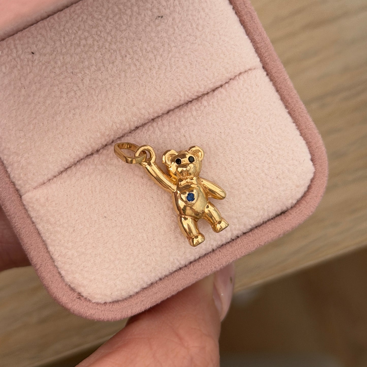 Freehand Bear Pendant with Blue Stone in 18K Yellow Gold - 2.01g